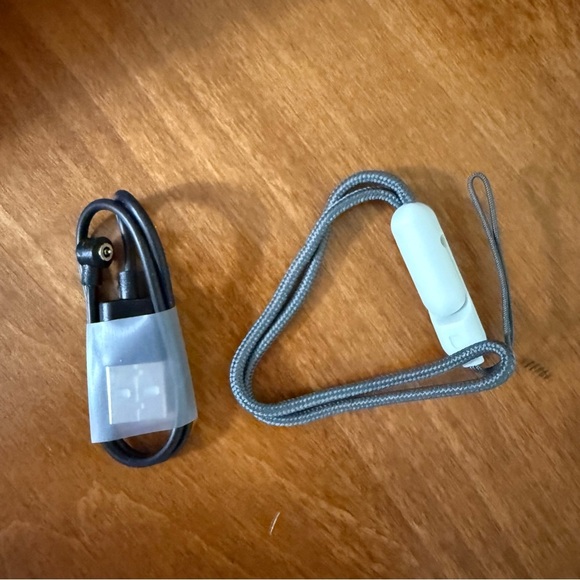 NEW Smart Fitness Ring gold heart rate  sleep tracker step tracker size 7 - Picture 5 of 10